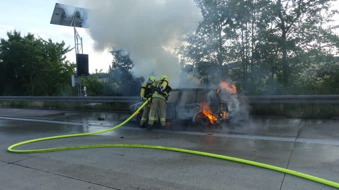16.08.22 Brennender PKW auf A7