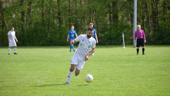 NETZ 15042024 VfL Giften Sieg gegen TSV Heisede (Ziad Semogi)